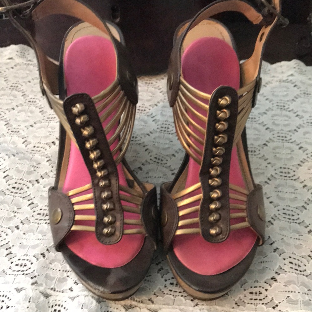 Steve Madden wedges